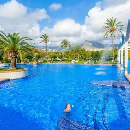 Apartment 215. Primera Linea De Playa. *